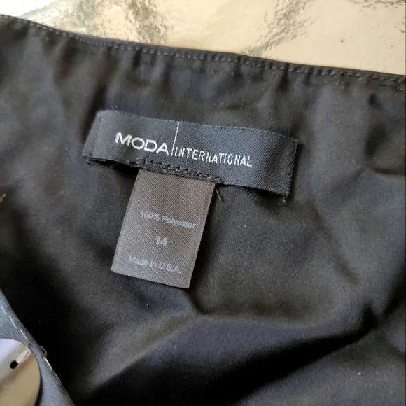 Moda Black shiny embellished mini - Picture 4 of 4